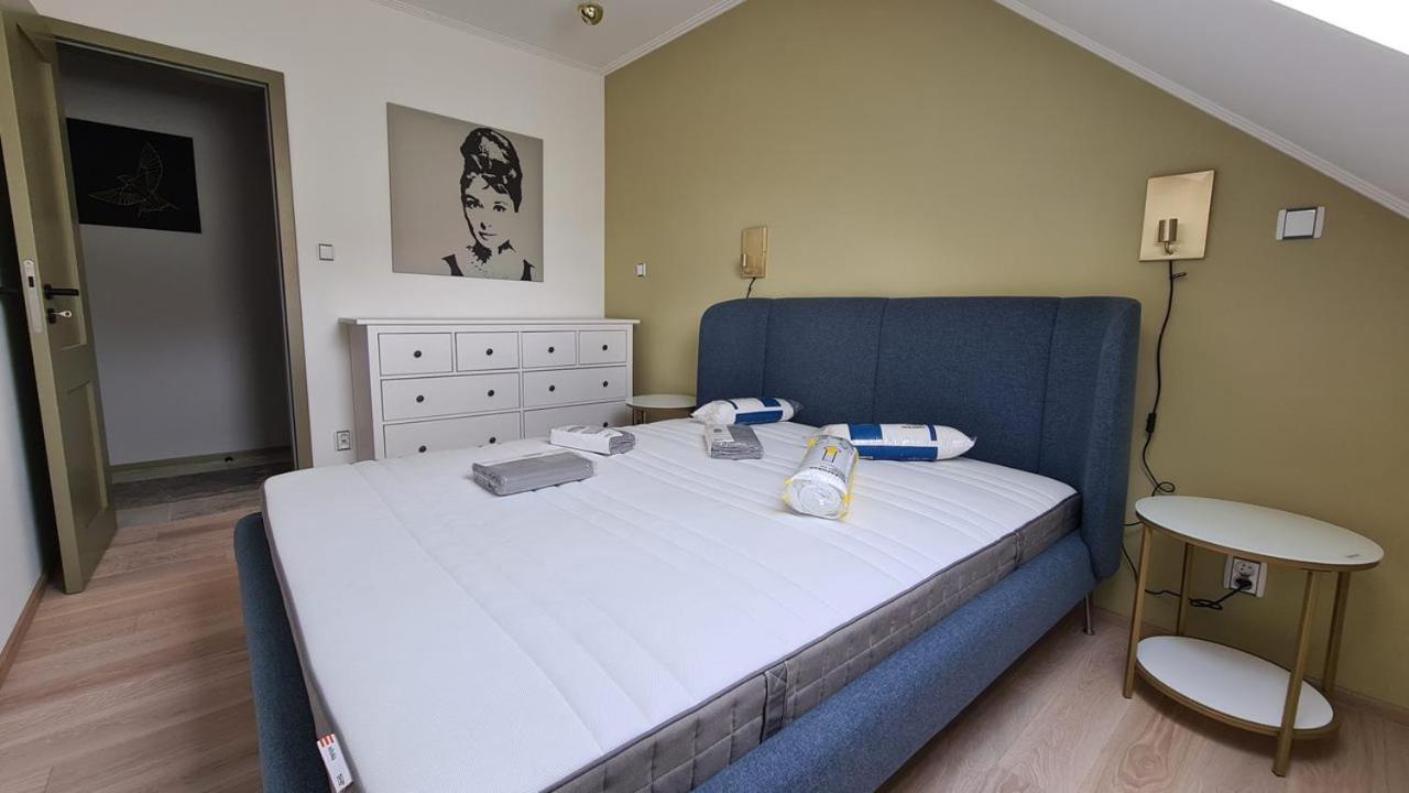 The Gusto Apartman Хомутов Экстерьер фото