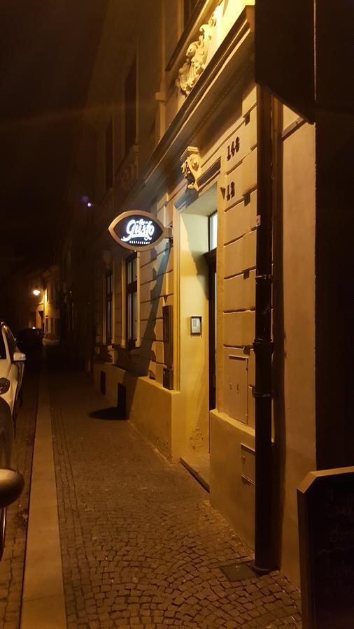 The Gusto Apartman Хомутов Экстерьер фото